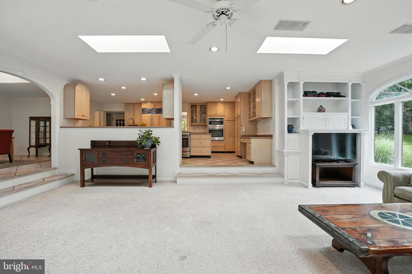 11923 LATIGO LN, OAKTON, Virginia 22124, 4 Bedrooms Bedrooms, ,3 BathroomsBathrooms,Residential,For sale,11923 LATIGO LN,VAFX2252972 MLS # VAFX2252972