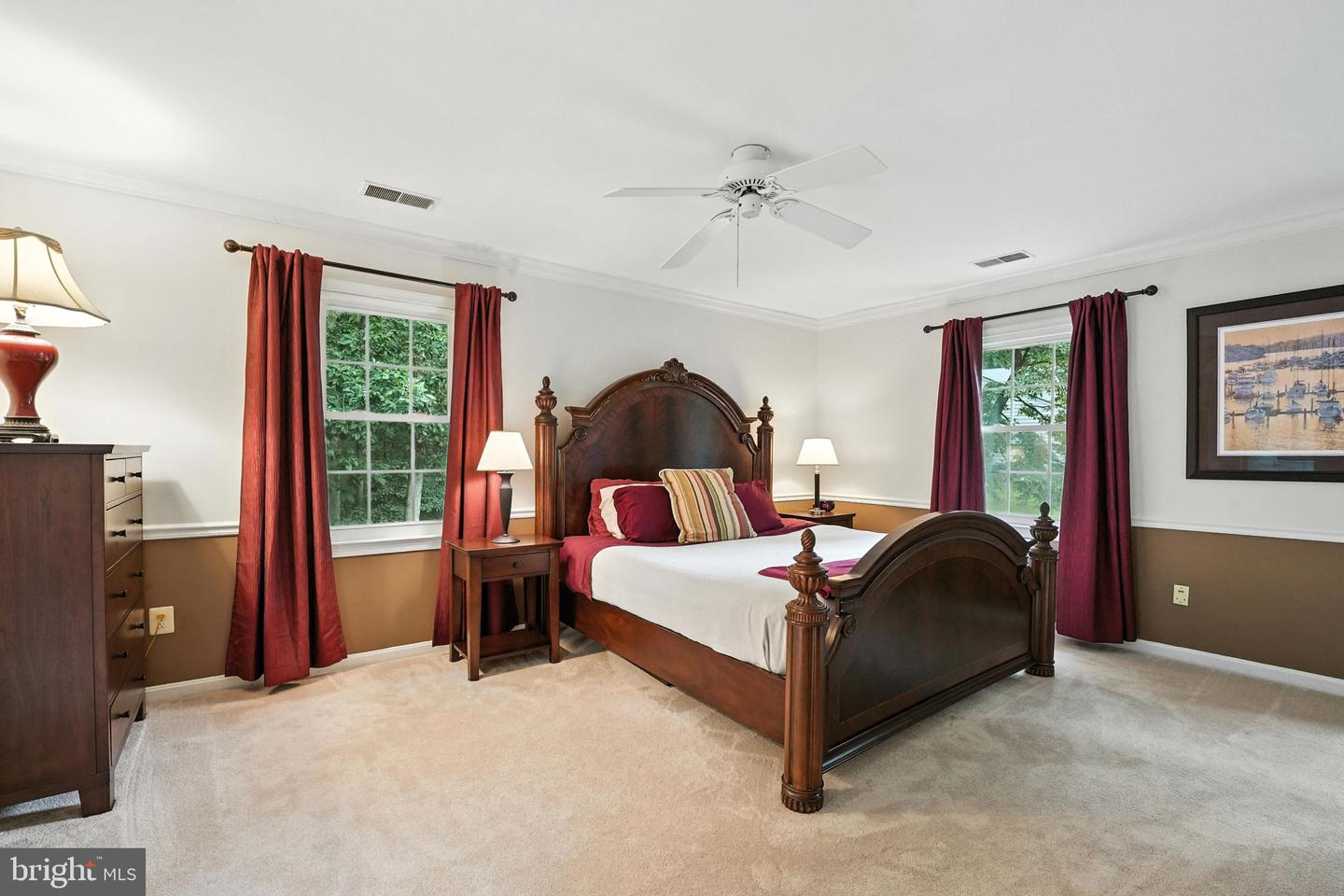 11923 LATIGO LN, OAKTON, Virginia 22124, 4 Bedrooms Bedrooms, ,3 BathroomsBathrooms,Residential,For sale,11923 LATIGO LN,VAFX2252972 MLS # VAFX2252972