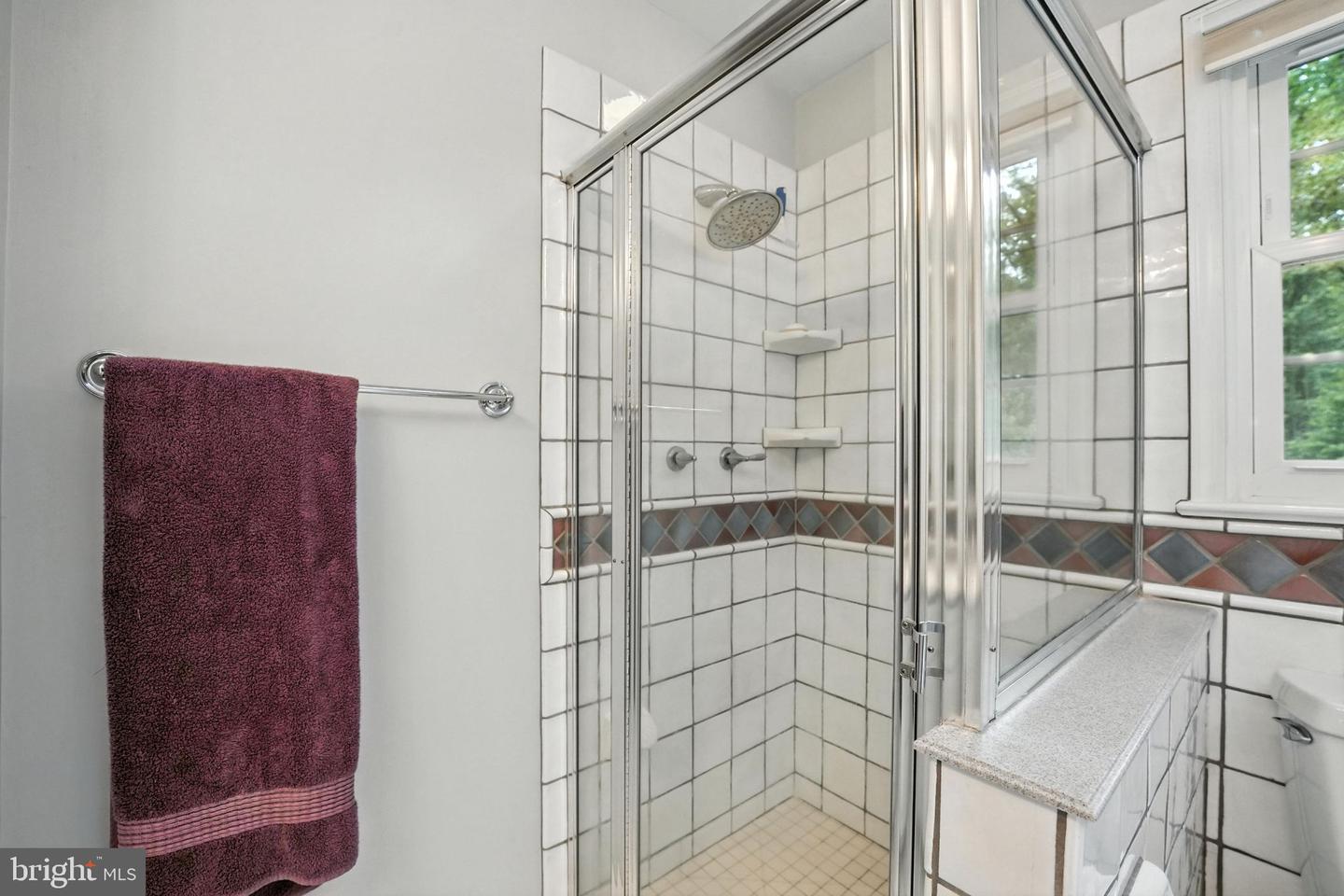 11923 LATIGO LN, OAKTON, Virginia 22124, 4 Bedrooms Bedrooms, ,3 BathroomsBathrooms,Residential,For sale,11923 LATIGO LN,VAFX2252972 MLS # VAFX2252972
