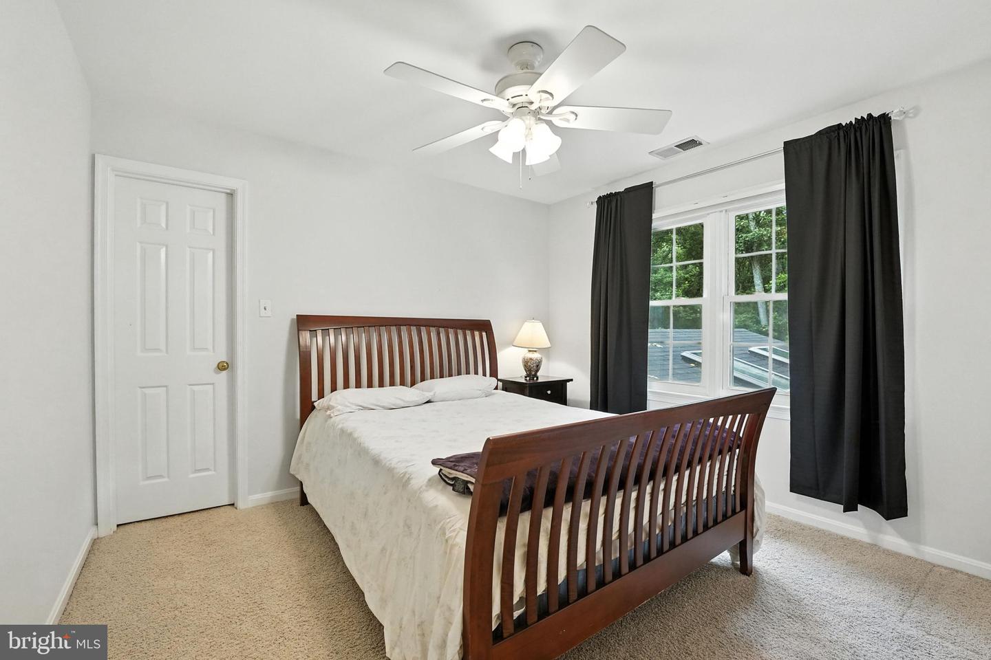 11923 LATIGO LN, OAKTON, Virginia 22124, 4 Bedrooms Bedrooms, ,3 BathroomsBathrooms,Residential,For sale,11923 LATIGO LN,VAFX2252972 MLS # VAFX2252972