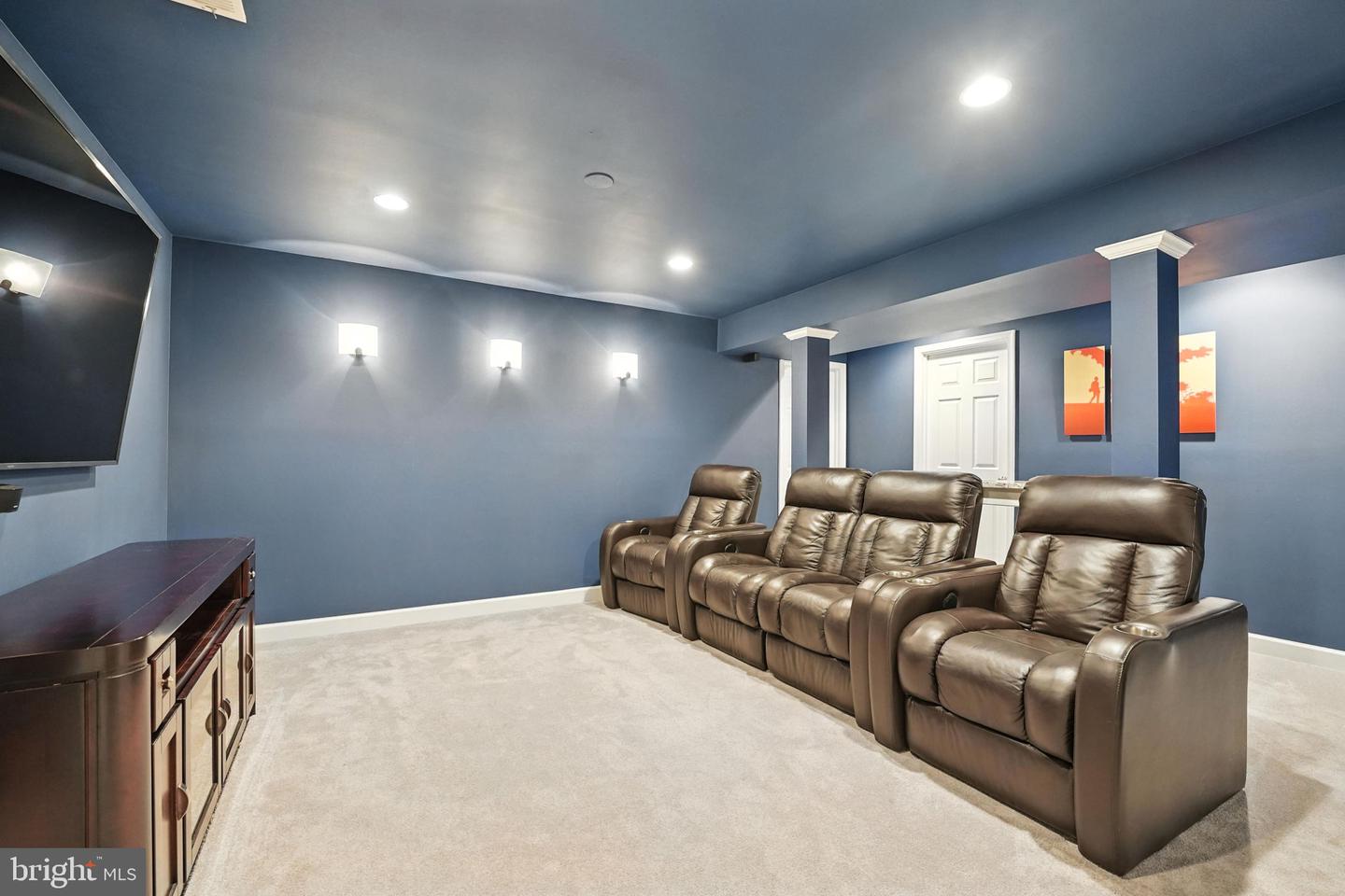 11923 LATIGO LN, OAKTON, Virginia 22124, 4 Bedrooms Bedrooms, ,3 BathroomsBathrooms,Residential,For sale,11923 LATIGO LN,VAFX2252972 MLS # VAFX2252972