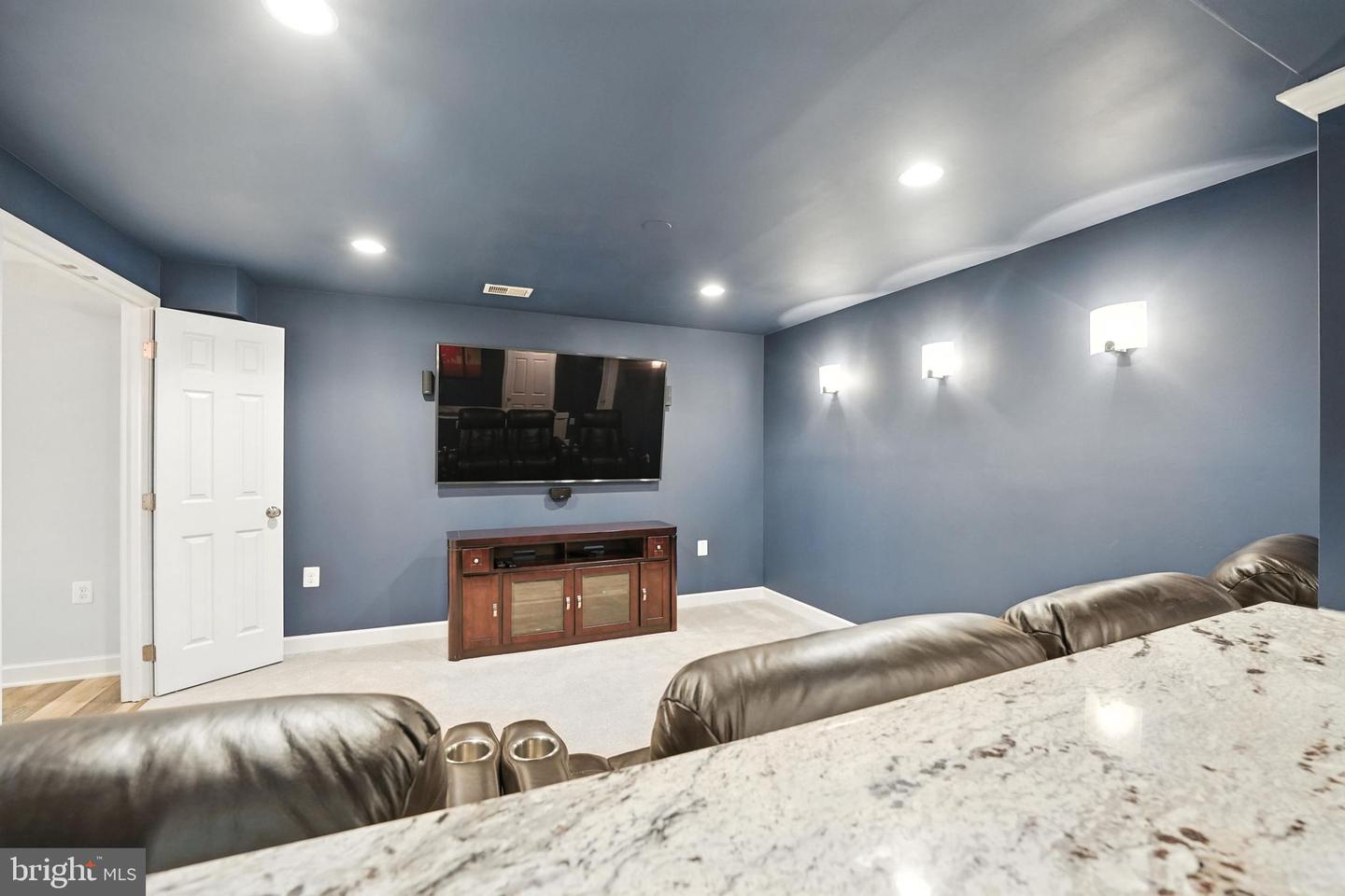 11923 LATIGO LN, OAKTON, Virginia 22124, 4 Bedrooms Bedrooms, ,3 BathroomsBathrooms,Residential,For sale,11923 LATIGO LN,VAFX2252972 MLS # VAFX2252972