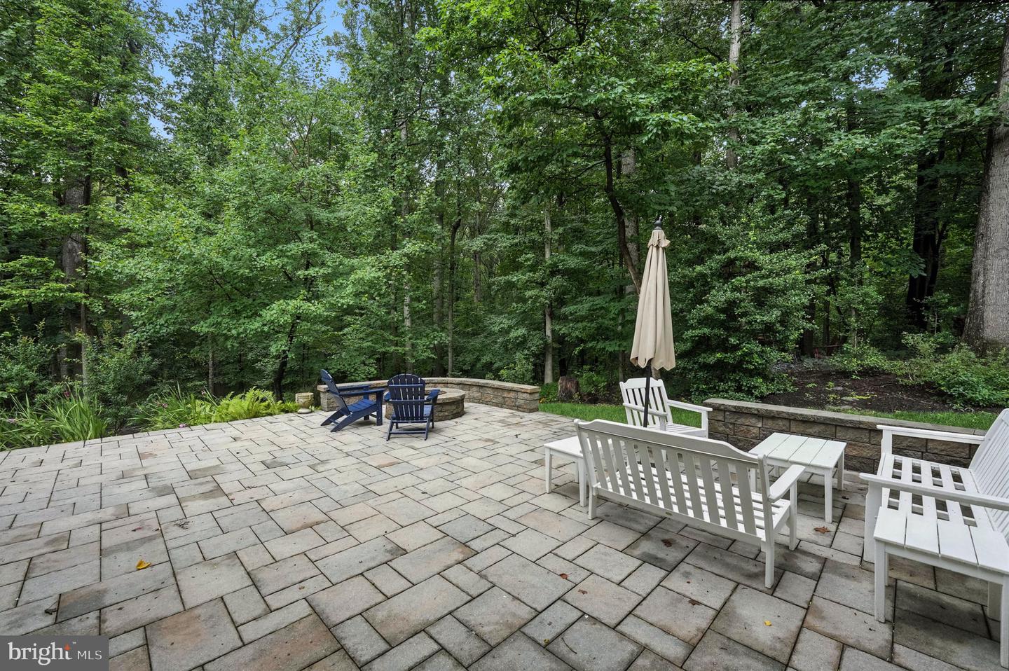 11923 LATIGO LN, OAKTON, Virginia 22124, 4 Bedrooms Bedrooms, ,3 BathroomsBathrooms,Residential,For sale,11923 LATIGO LN,VAFX2252972 MLS # VAFX2252972