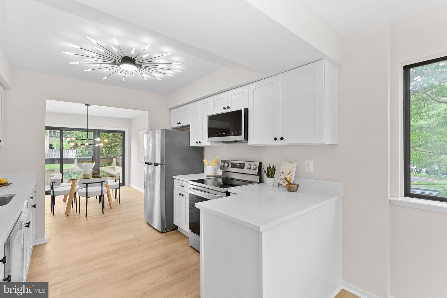 3180 READSBOROUGH CT, FAIRFAX, Virginia 22031, 3 Bedrooms Bedrooms, ,2 BathroomsBathrooms,Residential,For sale,3180 READSBOROUGH CT,VAFX2252990 MLS # VAFX2252990