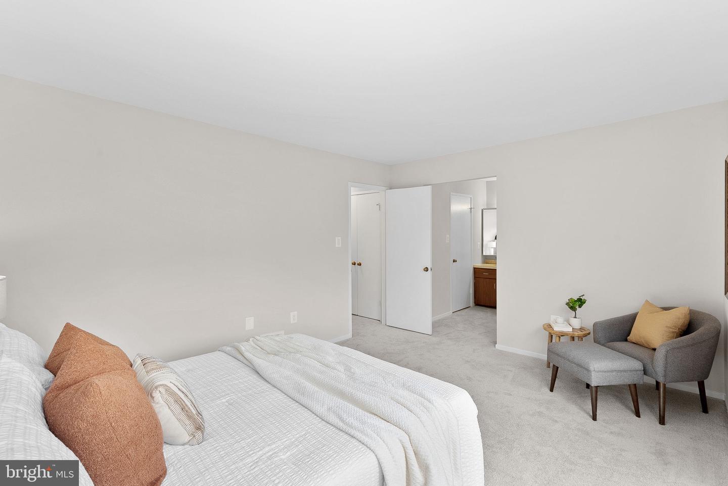 3180 READSBOROUGH CT, FAIRFAX, Virginia 22031, 3 Bedrooms Bedrooms, ,2 BathroomsBathrooms,Residential,For sale,3180 READSBOROUGH CT,VAFX2252990 MLS # VAFX2252990
