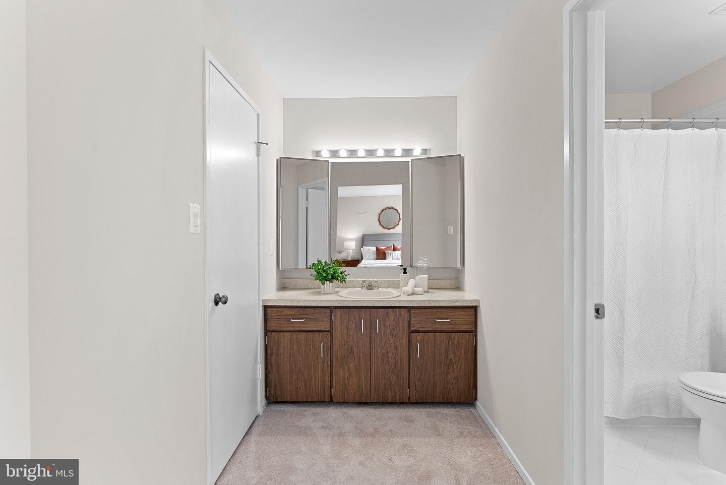 3180 READSBOROUGH CT, FAIRFAX, Virginia 22031, 3 Bedrooms Bedrooms, ,2 BathroomsBathrooms,Residential,For sale,3180 READSBOROUGH CT,VAFX2252990 MLS # VAFX2252990