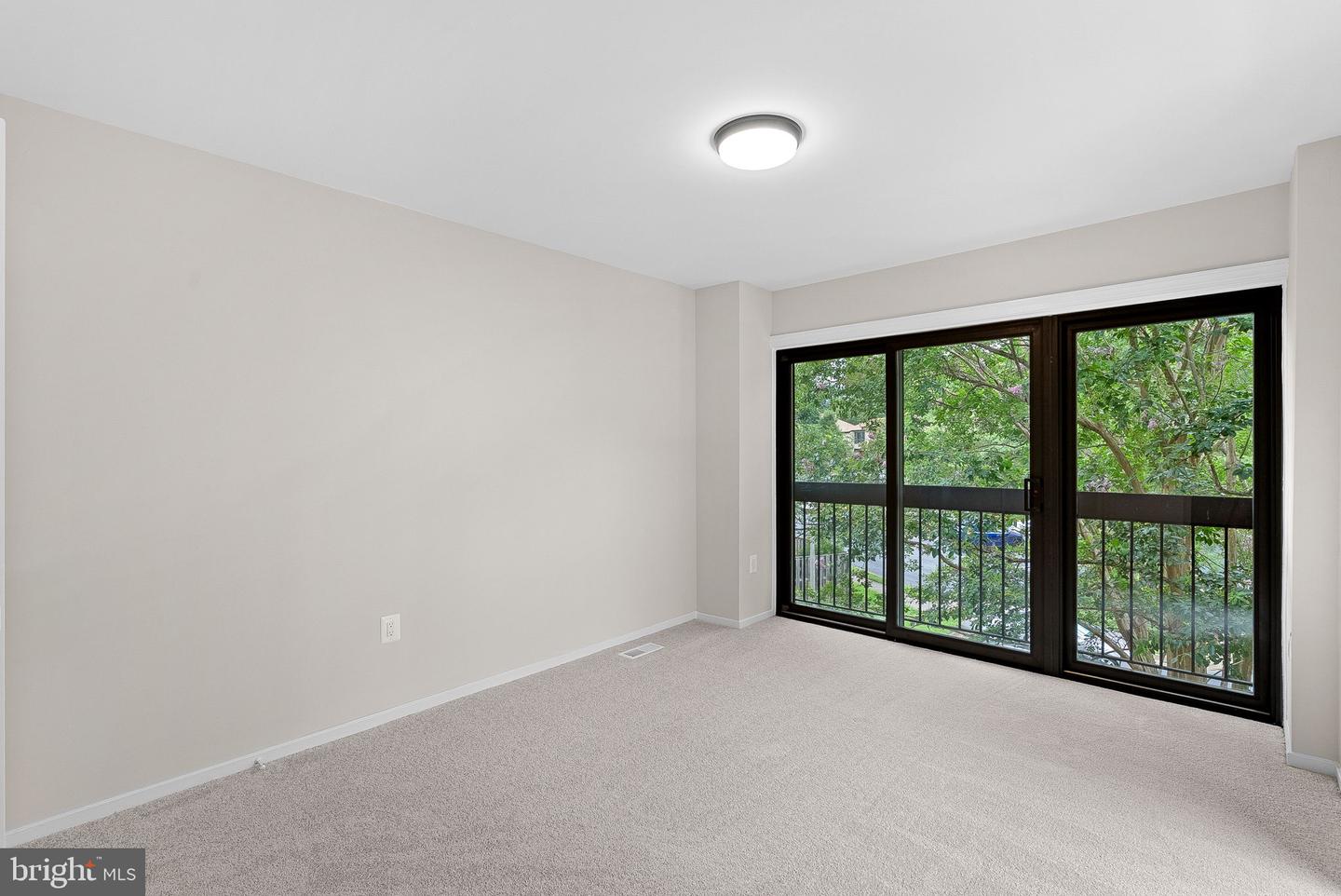 3180 READSBOROUGH CT, FAIRFAX, Virginia 22031, 3 Bedrooms Bedrooms, ,2 BathroomsBathrooms,Residential,For sale,3180 READSBOROUGH CT,VAFX2252990 MLS # VAFX2252990