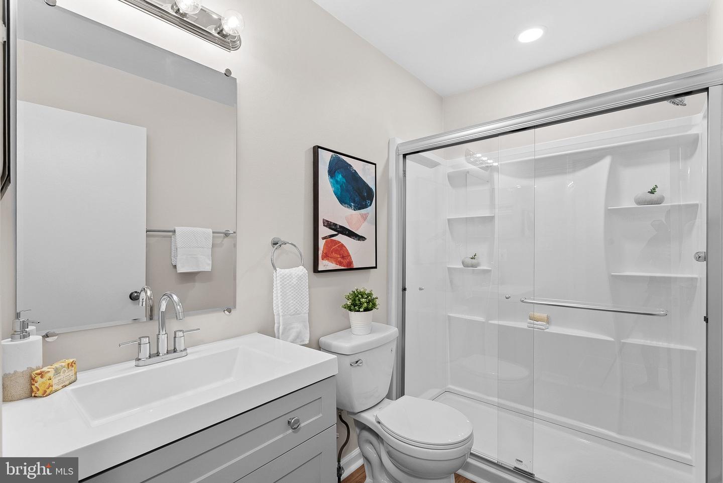 3180 READSBOROUGH CT, FAIRFAX, Virginia 22031, 3 Bedrooms Bedrooms, ,2 BathroomsBathrooms,Residential,For sale,3180 READSBOROUGH CT,VAFX2252990 MLS # VAFX2252990