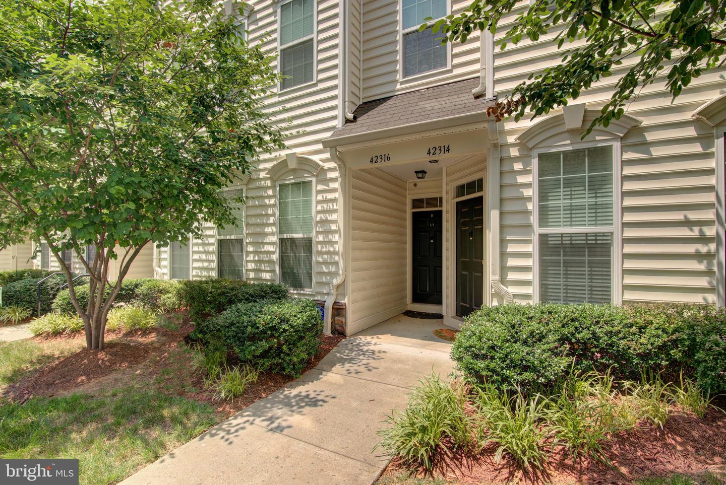42316 SAN JUAN TER, ALDIE, Virginia 20105, 3 Bedrooms Bedrooms, ,2 BathroomsBathrooms,Residential,For sale,42316 SAN JUAN TER,VALO2101074 MLS # VALO2101074