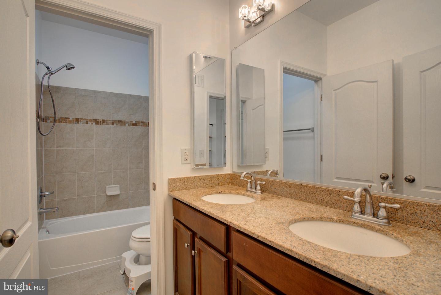 42316 SAN JUAN TER, ALDIE, Virginia 20105, 3 Bedrooms Bedrooms, ,2 BathroomsBathrooms,Residential,For sale,42316 SAN JUAN TER,VALO2101074 MLS # VALO2101074