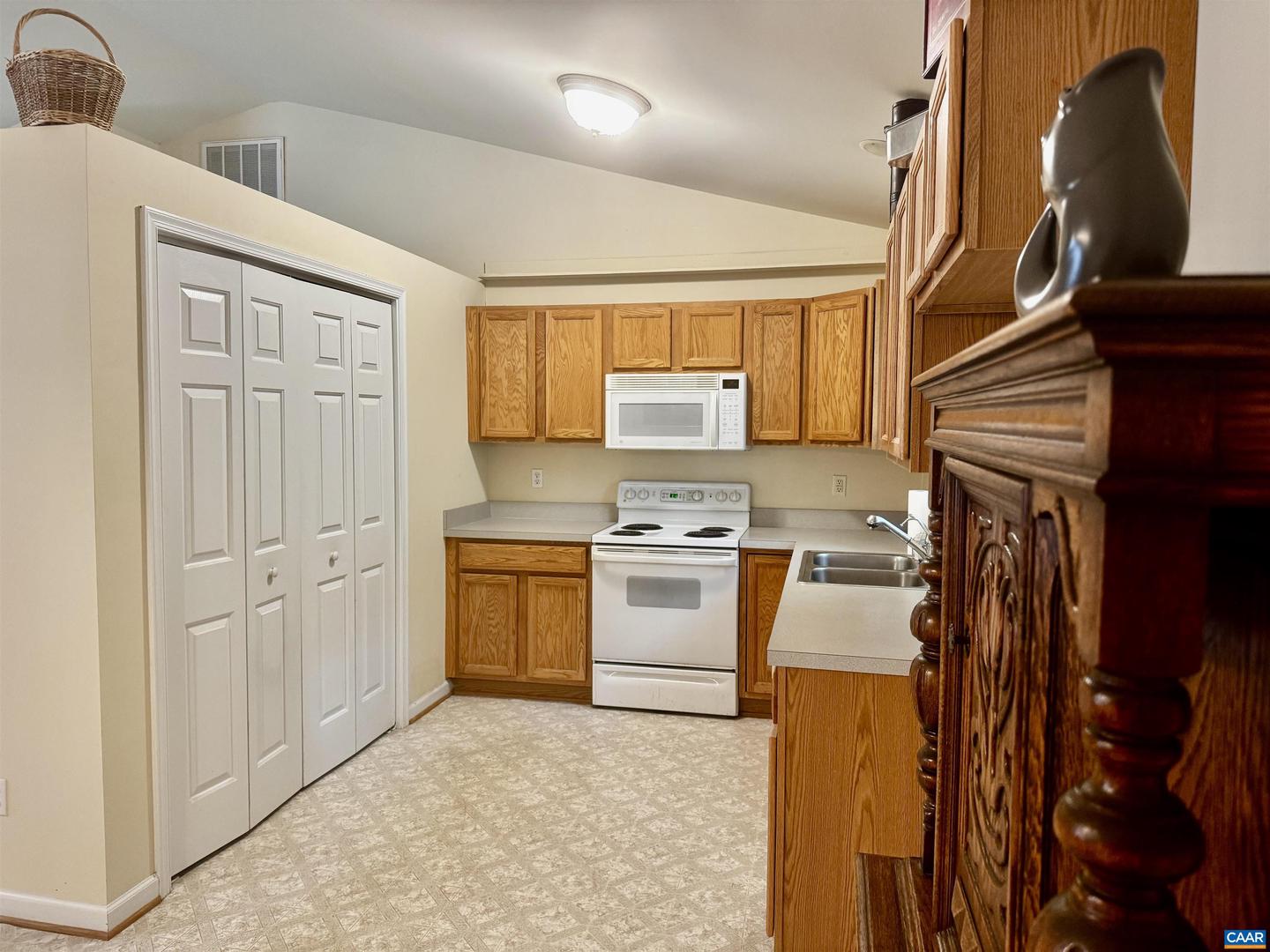 10 LOBLOLLY RD, PALMYRA, Virginia 22963, 3 Bedrooms Bedrooms, ,2 BathroomsBathrooms,Residential,For sale,10 LOBLOLLY RD,666330 MLS # 666330