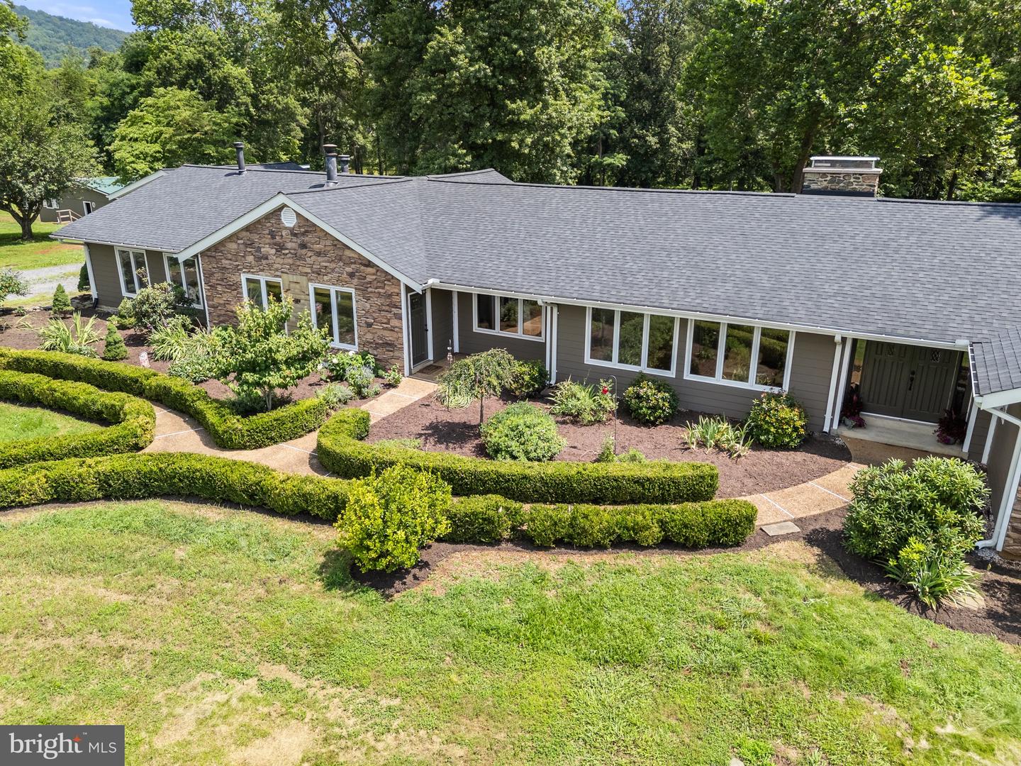 20269 TRAPPE RD, BLUEMONT, Virginia 20135, 5 Bedrooms Bedrooms, ,3 BathroomsBathrooms,Residential,For sale,20269 TRAPPE RD,VALO2101094 MLS # VALO2101094