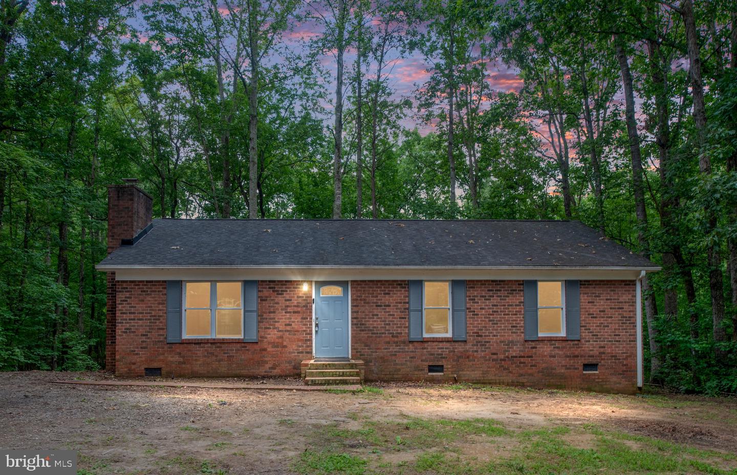 11504 MACFADEN DR, SPOTSYLVANIA, Virginia 22551, 3 Bedrooms Bedrooms, ,2 BathroomsBathrooms,Residential,For sale,11504 MACFADEN DR,VASP2034546 MLS # VASP2034546