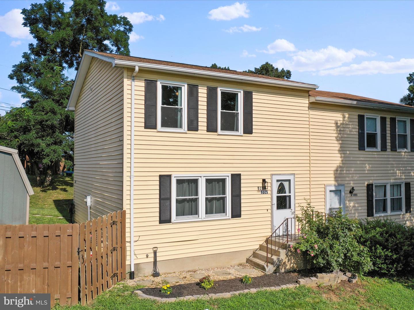 1225 MASSANUTTEN AVE, FRONT ROYAL, Virginia 22630, 3 Bedrooms Bedrooms, ,1 BathroomBathrooms,Residential,For sale,1225 MASSANUTTEN AVE,VAWR2011654 MLS # VAWR2011654