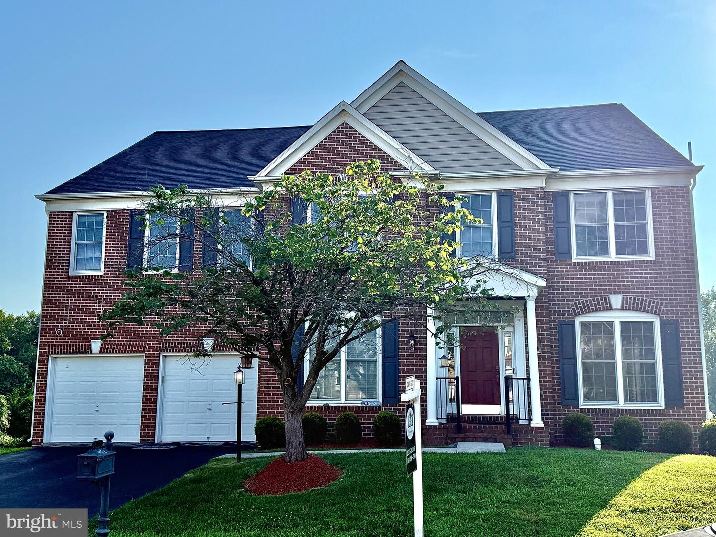 43844 CHURCHILL GLEN DR, CHANTILLY, Virginia 20152, 5 Bedrooms Bedrooms, ,4 BathroomsBathrooms,Residential,For sale,43844 CHURCHILL GLEN DR,VALO2101534 MLS # VALO2101534