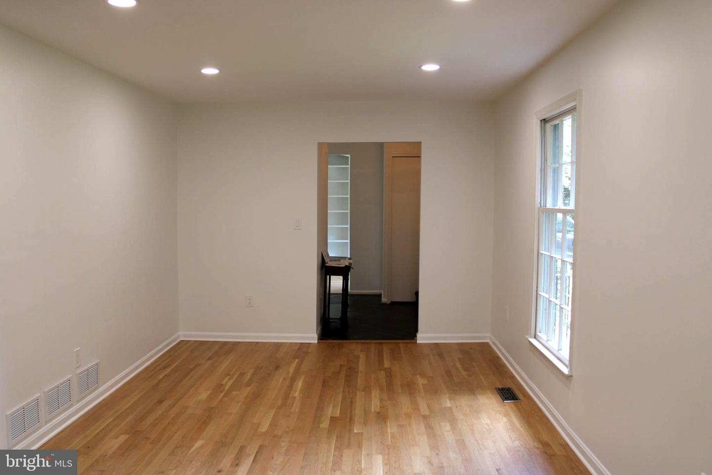 1802 CRANBERRY LN, RESTON, Virginia 20191, 4 Bedrooms Bedrooms, ,2 BathroomsBathrooms,Residential,For sale,1802 CRANBERRY LN,VAFX2254444 MLS # VAFX2254444