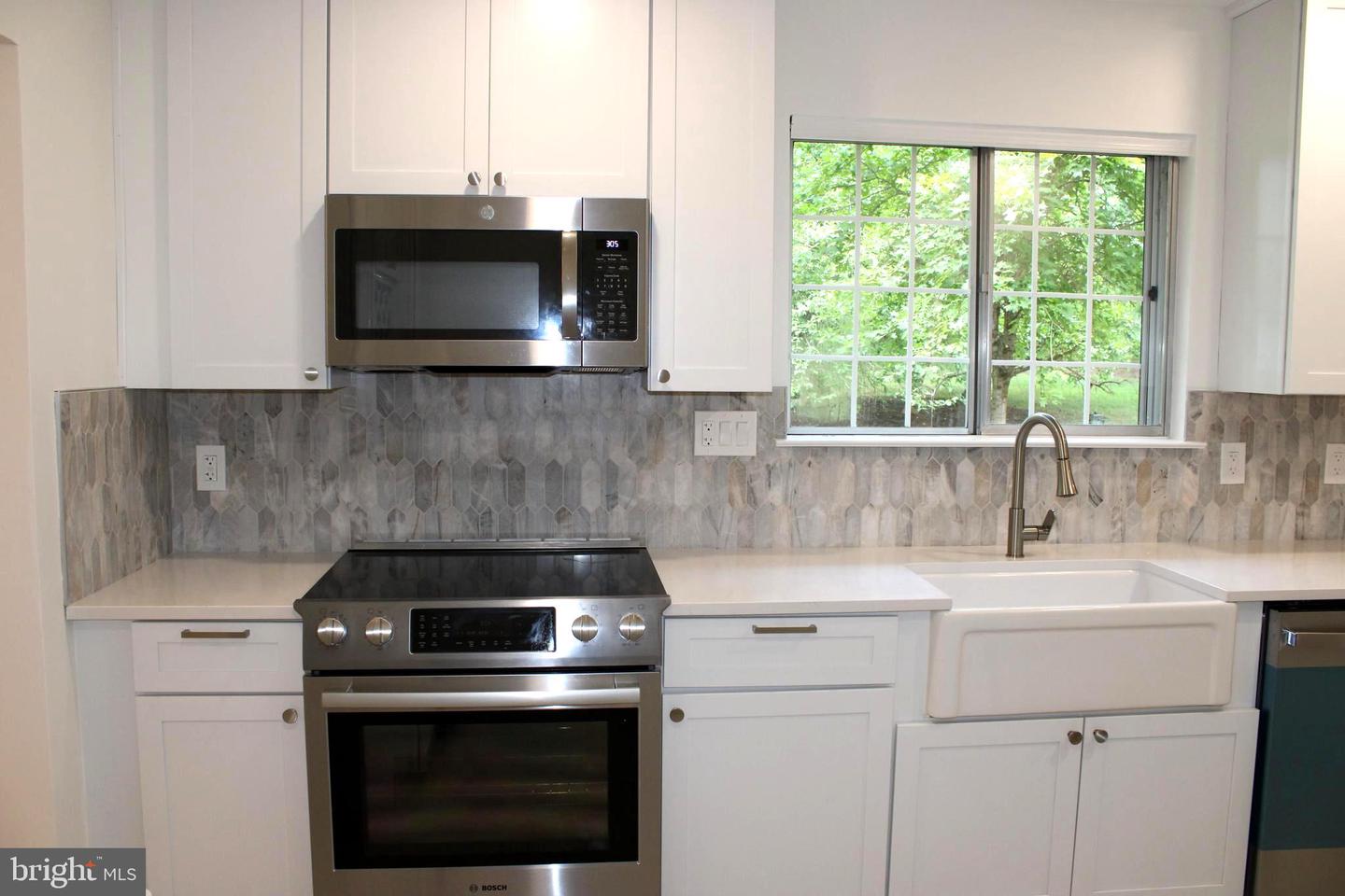 1802 CRANBERRY LN, RESTON, Virginia 20191, 4 Bedrooms Bedrooms, ,2 BathroomsBathrooms,Residential,For sale,1802 CRANBERRY LN,VAFX2254444 MLS # VAFX2254444