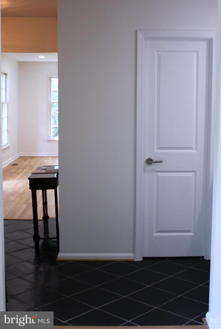 1802 CRANBERRY LN, RESTON, Virginia 20191, 4 Bedrooms Bedrooms, ,2 BathroomsBathrooms,Residential,For sale,1802 CRANBERRY LN,VAFX2254444 MLS # VAFX2254444