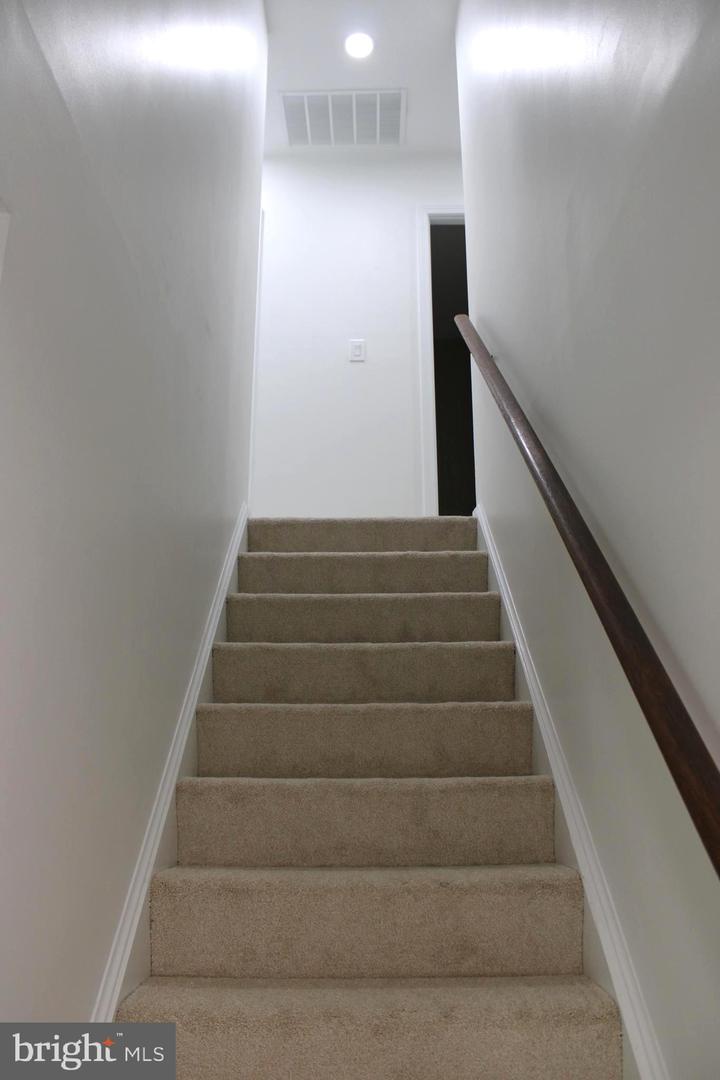 1802 CRANBERRY LN, RESTON, Virginia 20191, 4 Bedrooms Bedrooms, ,2 BathroomsBathrooms,Residential,For sale,1802 CRANBERRY LN,VAFX2254444 MLS # VAFX2254444