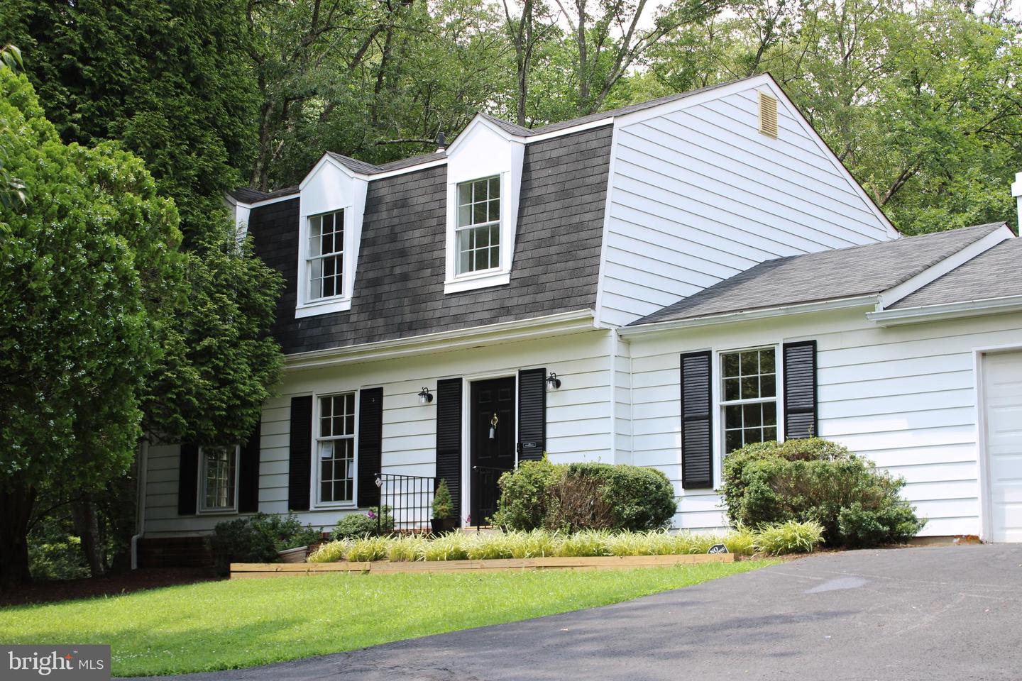 1802 CRANBERRY LN, RESTON, Virginia 20191, 4 Bedrooms Bedrooms, ,2 BathroomsBathrooms,Residential,For sale,1802 CRANBERRY LN,VAFX2254444 MLS # VAFX2254444