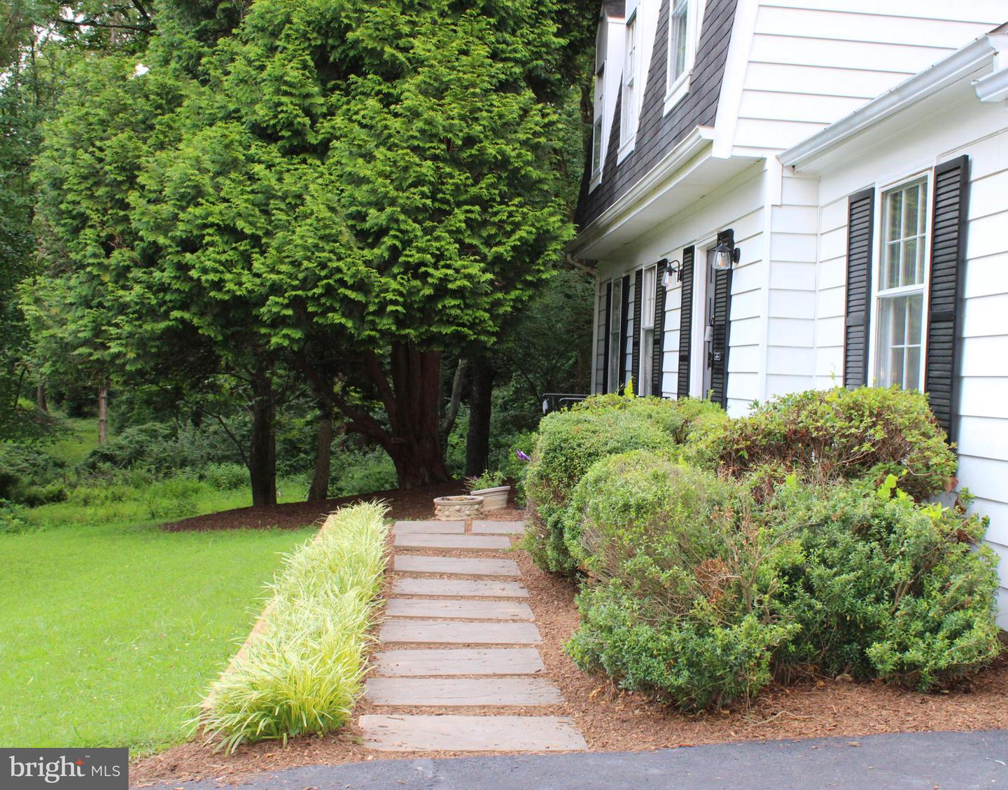 1802 CRANBERRY LN, RESTON, Virginia 20191, 4 Bedrooms Bedrooms, ,2 BathroomsBathrooms,Residential,For sale,1802 CRANBERRY LN,VAFX2254444 MLS # VAFX2254444