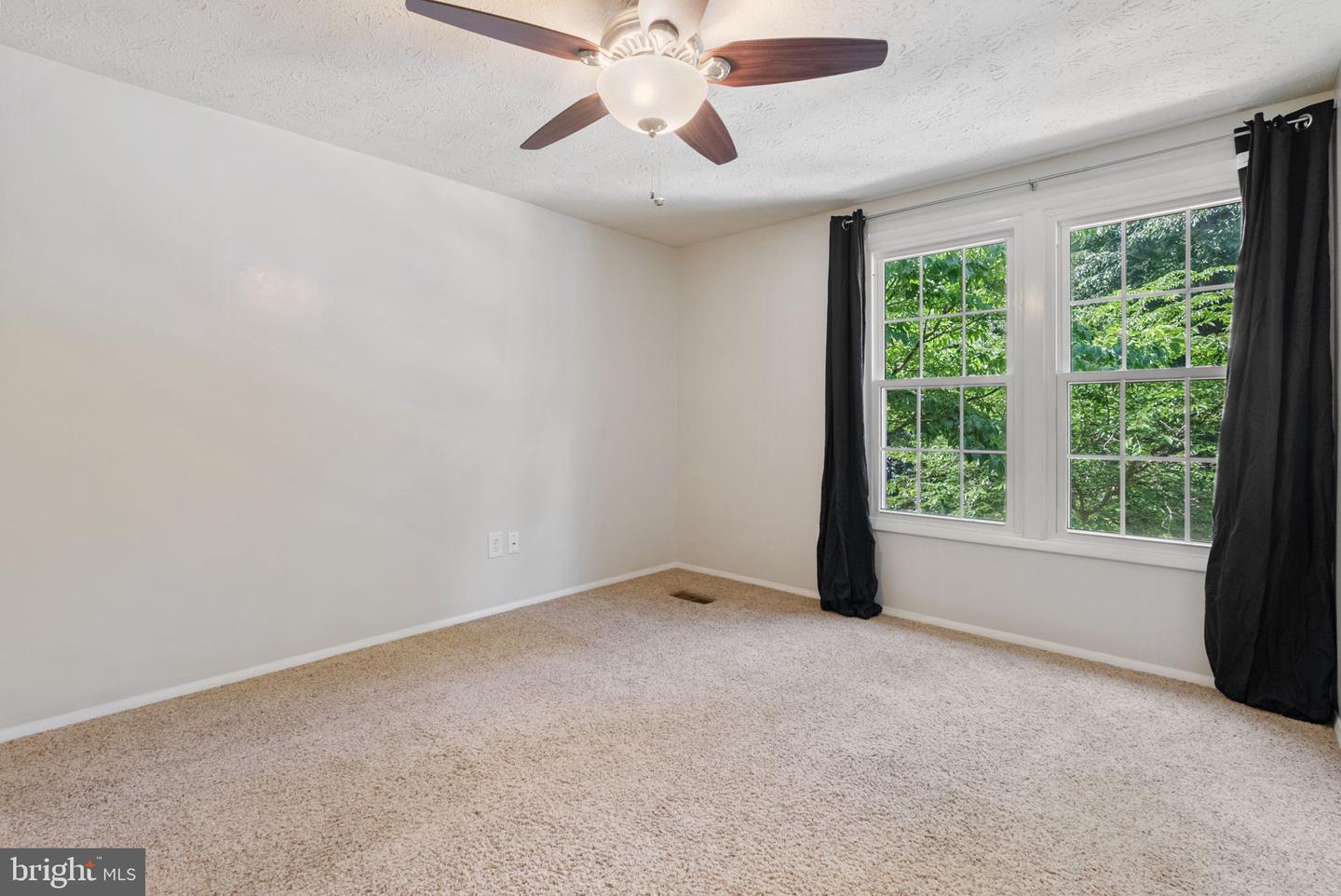 11722 MOSSY CREEK LN, RESTON, Virginia 20191, 3 Bedrooms Bedrooms, ,2 BathroomsBathrooms,Residential,For sale,11722 MOSSY CREEK LN,VAFX2253216 MLS # VAFX2253216