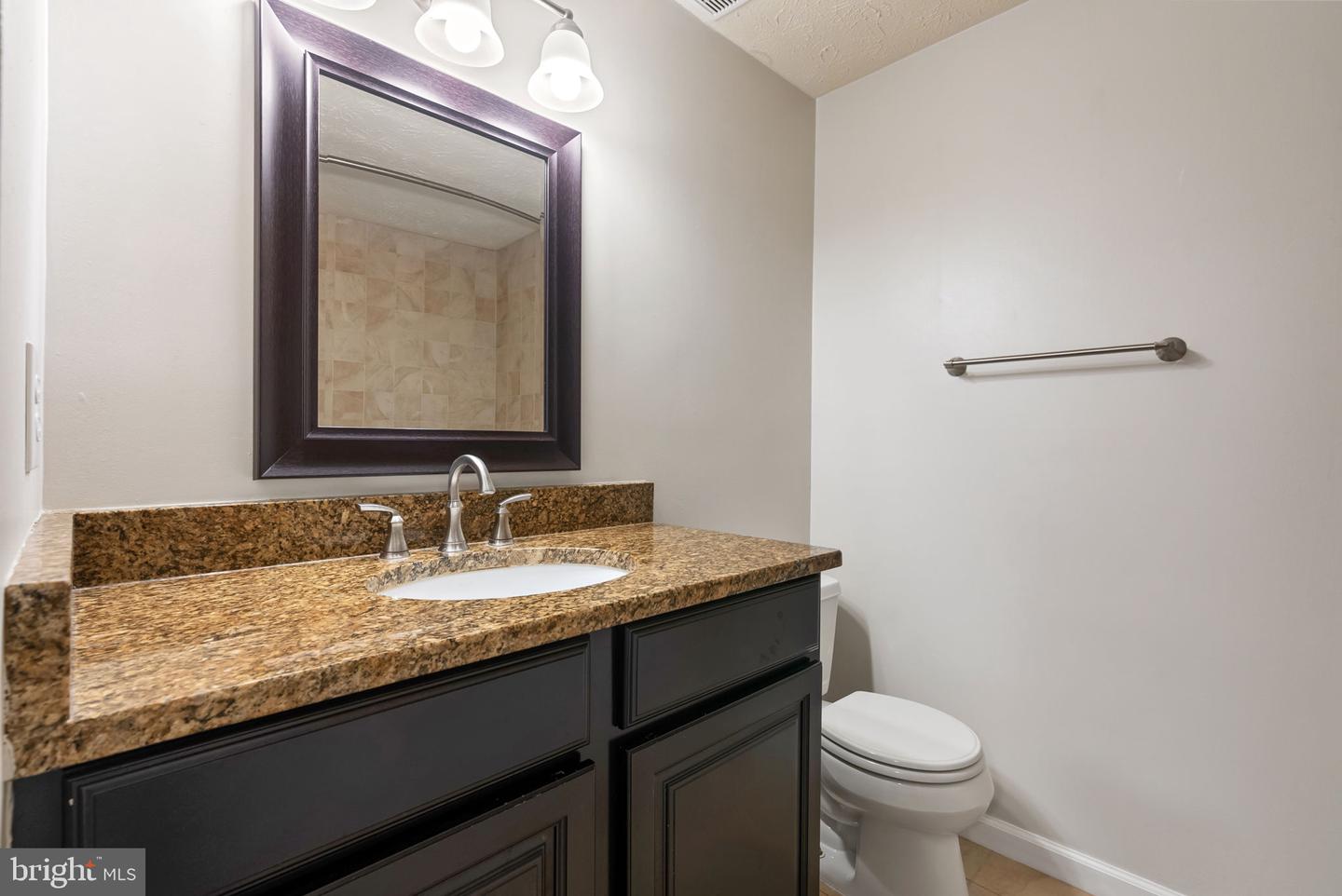 11722 MOSSY CREEK LN, RESTON, Virginia 20191, 3 Bedrooms Bedrooms, ,2 BathroomsBathrooms,Residential,For sale,11722 MOSSY CREEK LN,VAFX2253216 MLS # VAFX2253216