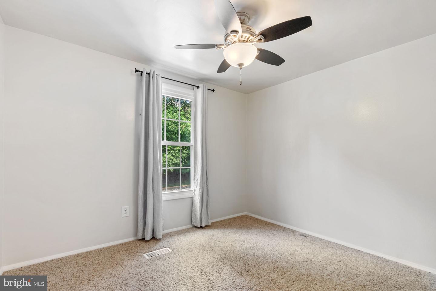 11722 MOSSY CREEK LN, RESTON, Virginia 20191, 3 Bedrooms Bedrooms, ,2 BathroomsBathrooms,Residential,For sale,11722 MOSSY CREEK LN,VAFX2253216 MLS # VAFX2253216