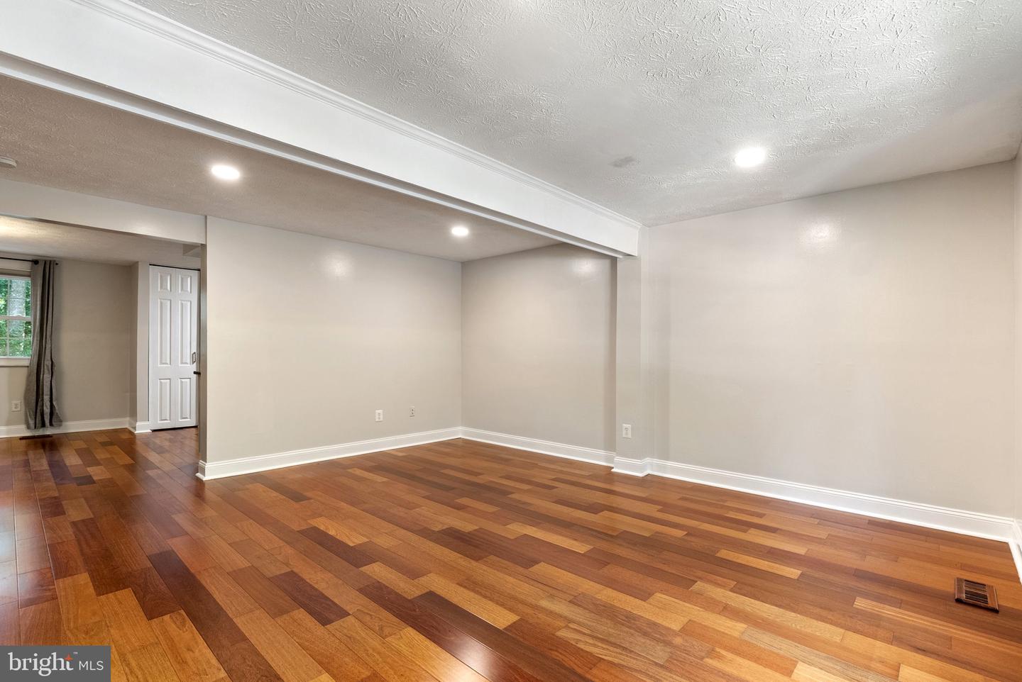 11722 MOSSY CREEK LN, RESTON, Virginia 20191, 3 Bedrooms Bedrooms, ,2 BathroomsBathrooms,Residential,For sale,11722 MOSSY CREEK LN,VAFX2253216 MLS # VAFX2253216