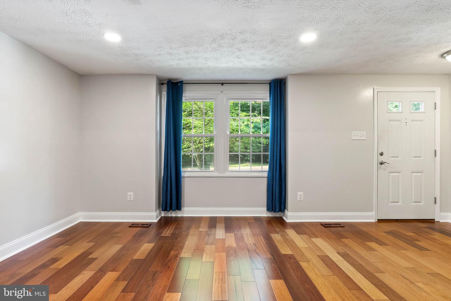 11722 MOSSY CREEK LN, RESTON, Virginia 20191, 3 Bedrooms Bedrooms, ,2 BathroomsBathrooms,Residential,For sale,11722 MOSSY CREEK LN,VAFX2253216 MLS # VAFX2253216
