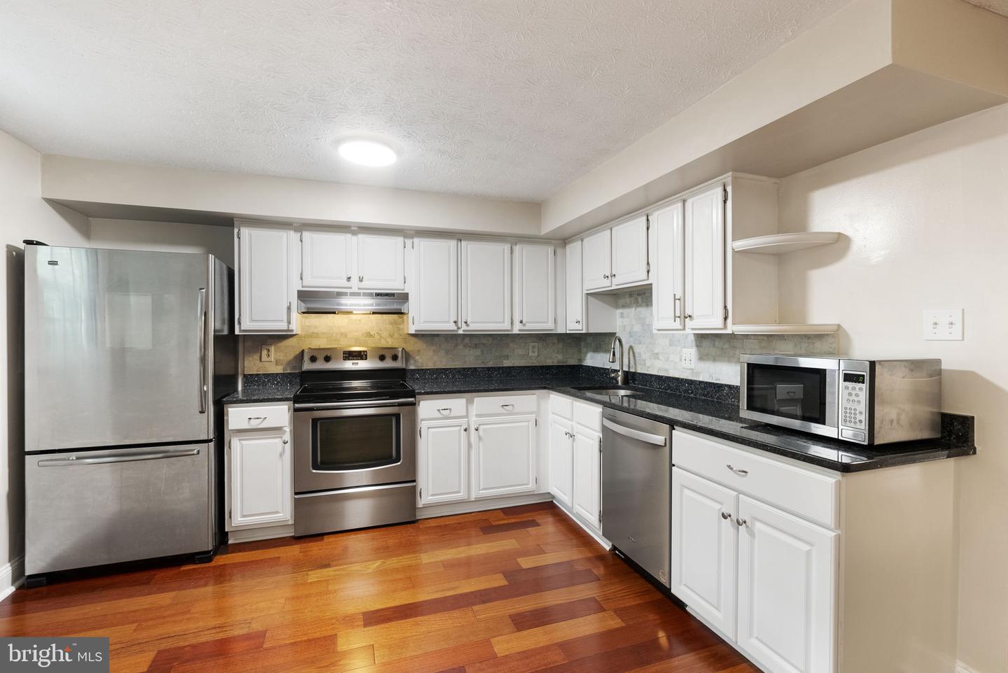 11722 MOSSY CREEK LN, RESTON, Virginia 20191, 3 Bedrooms Bedrooms, ,2 BathroomsBathrooms,Residential,For sale,11722 MOSSY CREEK LN,VAFX2253216 MLS # VAFX2253216