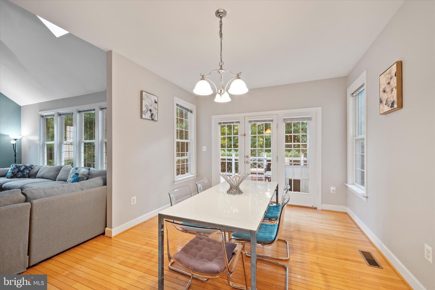 5386 ABERNATHY CT, FAIRFAX, Virginia 22032, 5 Bedrooms Bedrooms, ,4 BathroomsBathrooms,Residential,For sale,5386 ABERNATHY CT,VAFX2254210 MLS # VAFX2254210