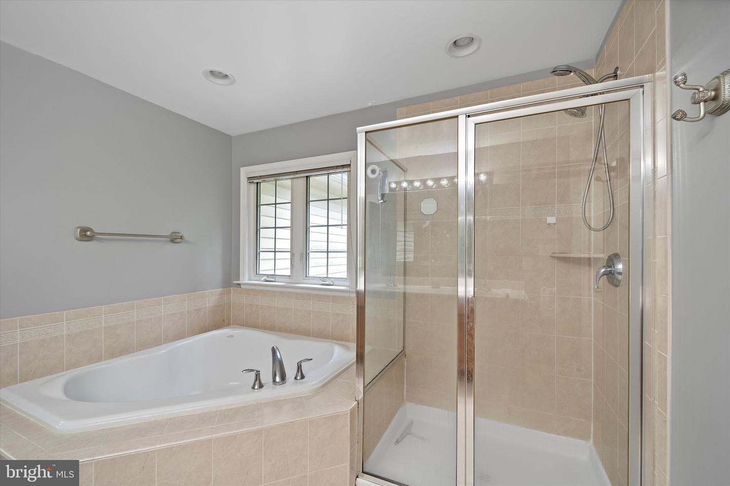 5386 ABERNATHY CT, FAIRFAX, Virginia 22032, 5 Bedrooms Bedrooms, ,4 BathroomsBathrooms,Residential,For sale,5386 ABERNATHY CT,VAFX2254210 MLS # VAFX2254210