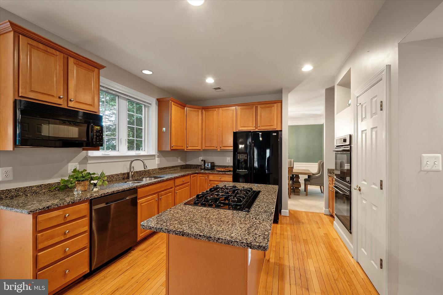 5386 ABERNATHY CT, FAIRFAX, Virginia 22032, 5 Bedrooms Bedrooms, ,4 BathroomsBathrooms,Residential,For sale,5386 ABERNATHY CT,VAFX2254210 MLS # VAFX2254210