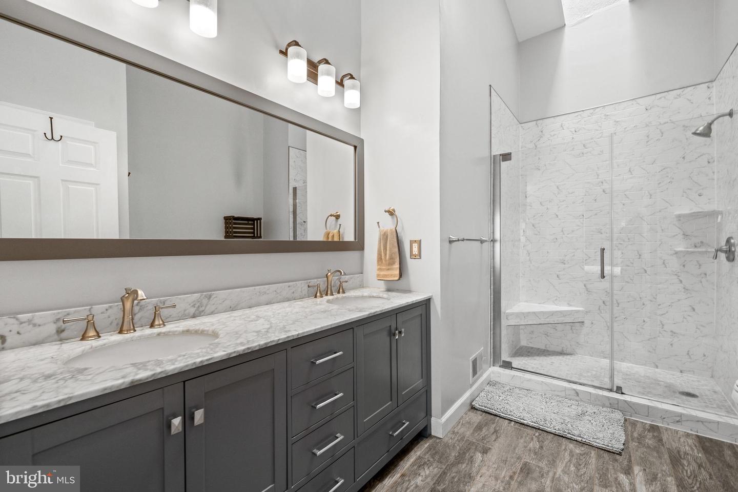 5130 WOODFIELD DR, CENTREVILLE, Virginia 20120, 3 Bedrooms Bedrooms, ,2 BathroomsBathrooms,Residential,For sale,5130 WOODFIELD DR,VAFX2253408 MLS # VAFX2253408