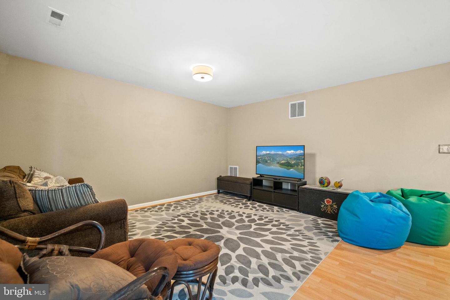 5130 WOODFIELD DR, CENTREVILLE, Virginia 20120, 3 Bedrooms Bedrooms, ,2 BathroomsBathrooms,Residential,For sale,5130 WOODFIELD DR,VAFX2253408 MLS # VAFX2253408