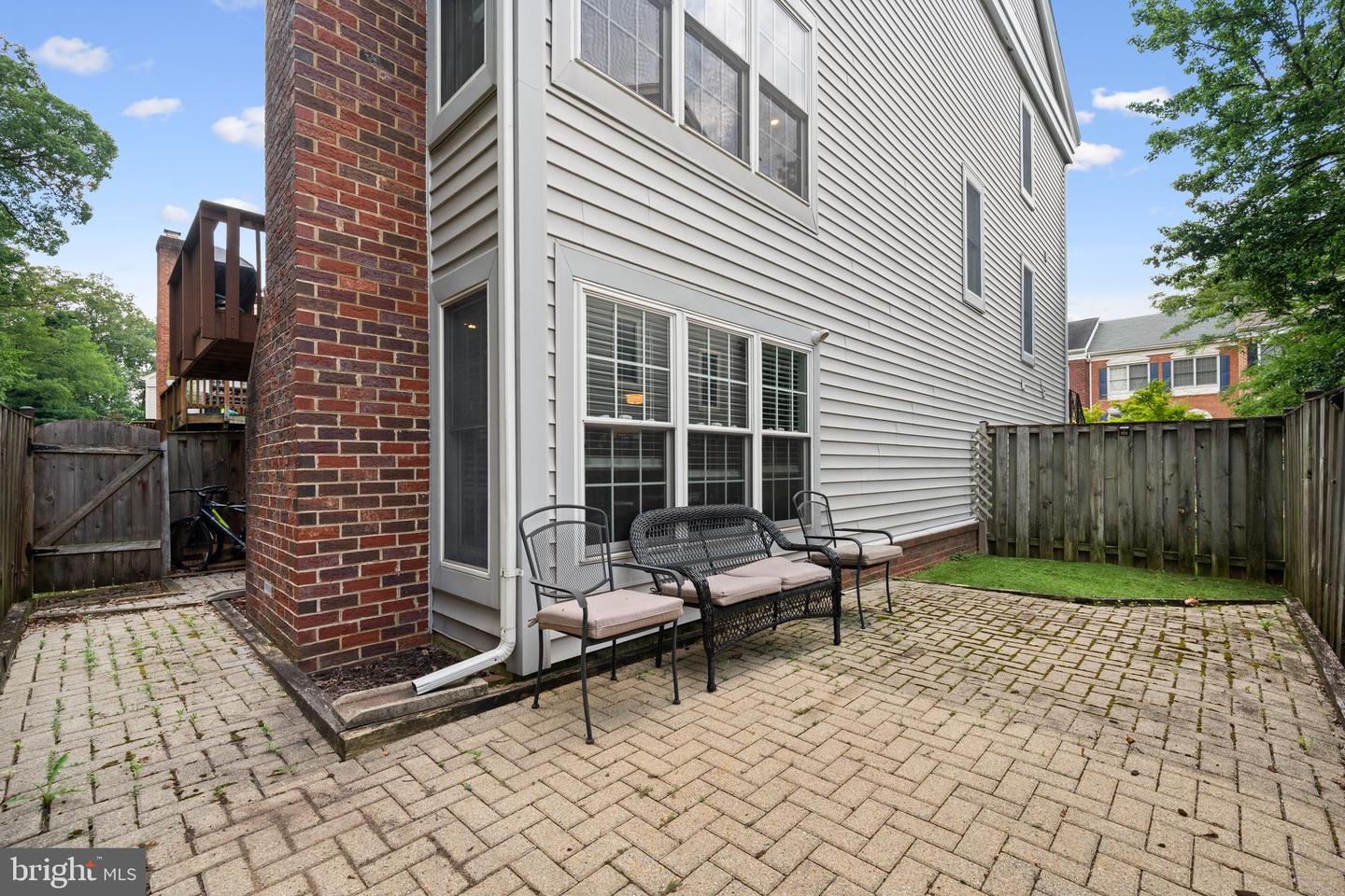 5130 WOODFIELD DR, CENTREVILLE, Virginia 20120, 3 Bedrooms Bedrooms, ,2 BathroomsBathrooms,Residential,For sale,5130 WOODFIELD DR,VAFX2253408 MLS # VAFX2253408