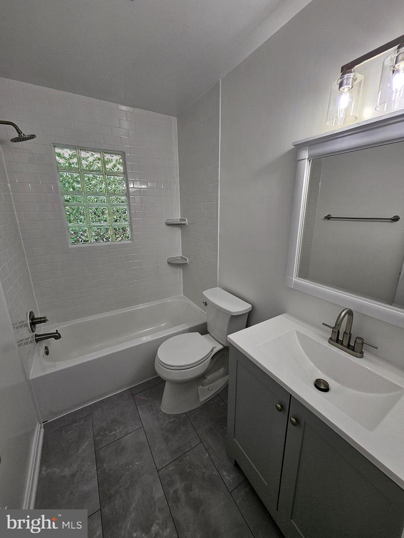 2403 SHERWOOD HALL LN, ALEXANDRIA, Virginia 22306, 4 Bedrooms Bedrooms, ,2 BathroomsBathrooms,Residential,For sale,2403 SHERWOOD HALL LN,VAFX2253520 MLS # VAFX2253520