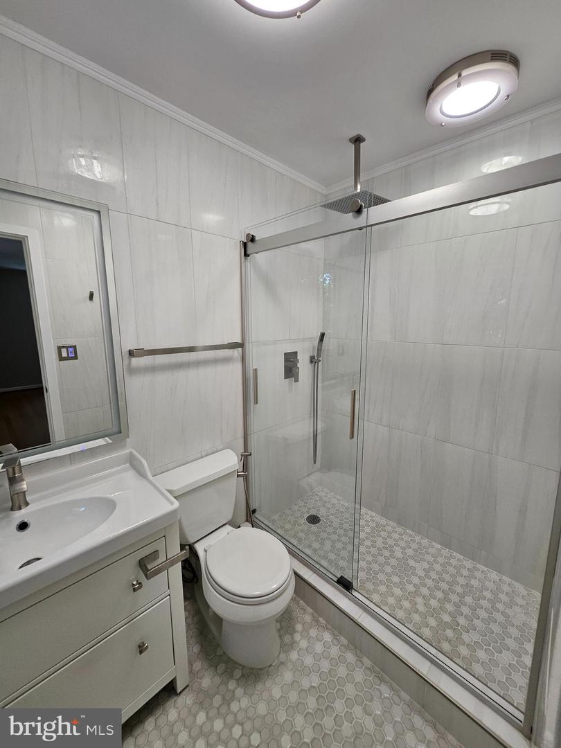 2403 SHERWOOD HALL LN, ALEXANDRIA, Virginia 22306, 4 Bedrooms Bedrooms, ,2 BathroomsBathrooms,Residential,For sale,2403 SHERWOOD HALL LN,VAFX2253520 MLS # VAFX2253520
