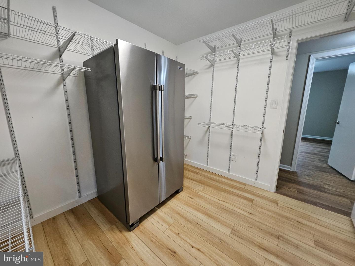 2403 SHERWOOD HALL LN, ALEXANDRIA, Virginia 22306, 4 Bedrooms Bedrooms, ,2 BathroomsBathrooms,Residential,For sale,2403 SHERWOOD HALL LN,VAFX2253520 MLS # VAFX2253520