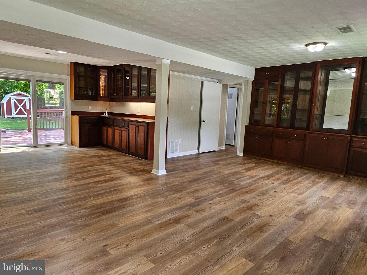 2403 SHERWOOD HALL LN, ALEXANDRIA, Virginia 22306, 4 Bedrooms Bedrooms, ,2 BathroomsBathrooms,Residential,For sale,2403 SHERWOOD HALL LN,VAFX2253520 MLS # VAFX2253520