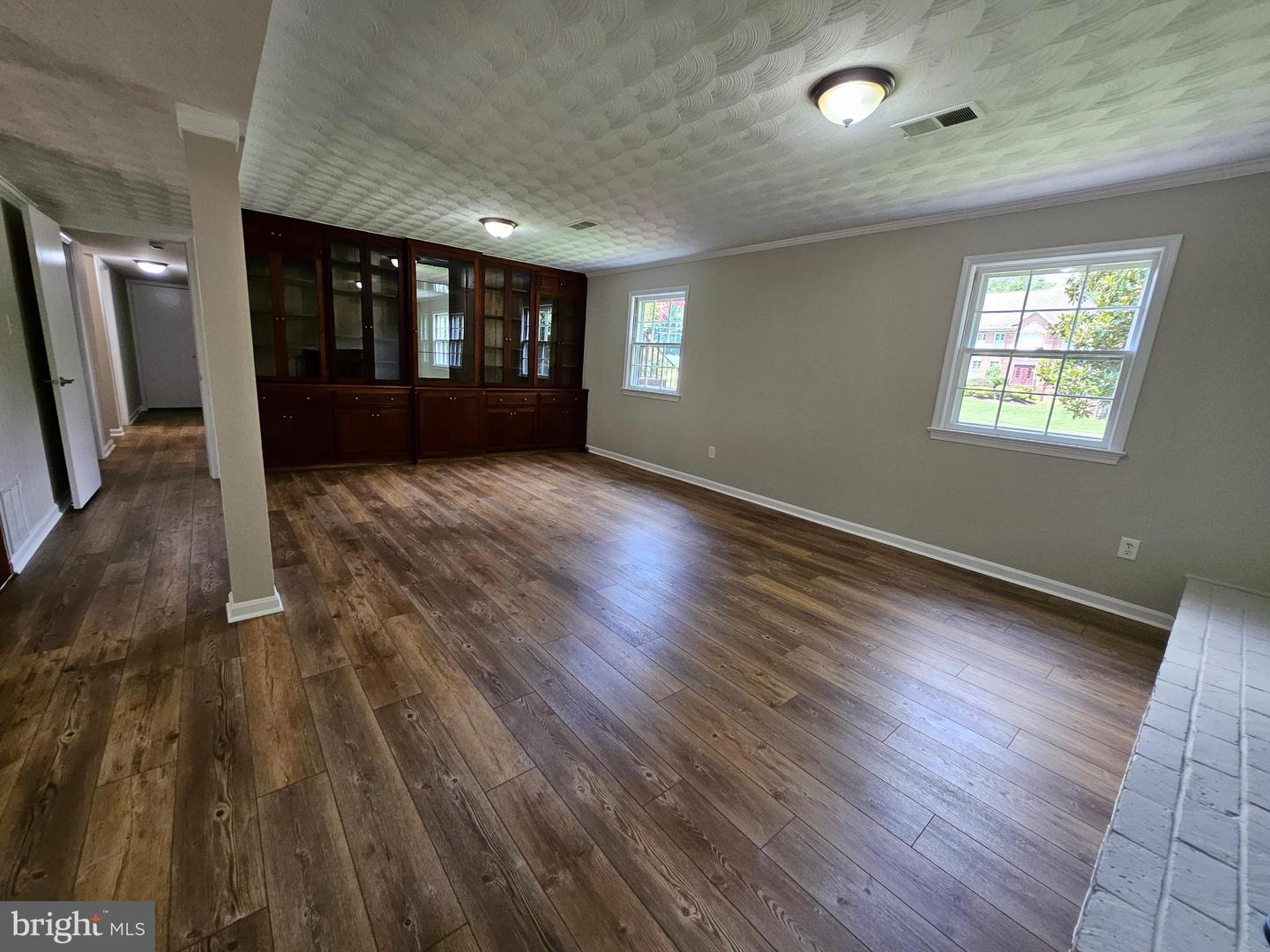 2403 SHERWOOD HALL LN, ALEXANDRIA, Virginia 22306, 4 Bedrooms Bedrooms, ,2 BathroomsBathrooms,Residential,For sale,2403 SHERWOOD HALL LN,VAFX2253520 MLS # VAFX2253520