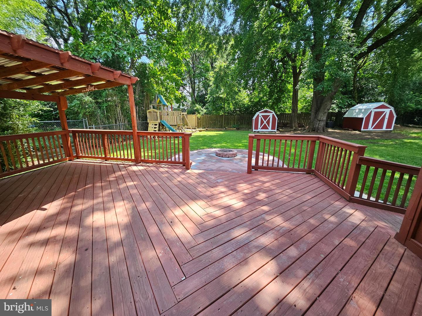 2403 SHERWOOD HALL LN, ALEXANDRIA, Virginia 22306, 4 Bedrooms Bedrooms, ,2 BathroomsBathrooms,Residential,For sale,2403 SHERWOOD HALL LN,VAFX2253520 MLS # VAFX2253520