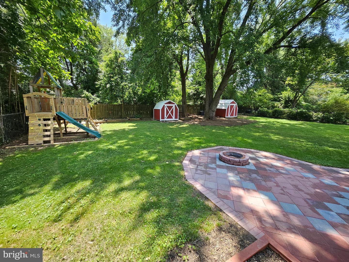 2403 SHERWOOD HALL LN, ALEXANDRIA, Virginia 22306, 4 Bedrooms Bedrooms, ,2 BathroomsBathrooms,Residential,For sale,2403 SHERWOOD HALL LN,VAFX2253520 MLS # VAFX2253520
