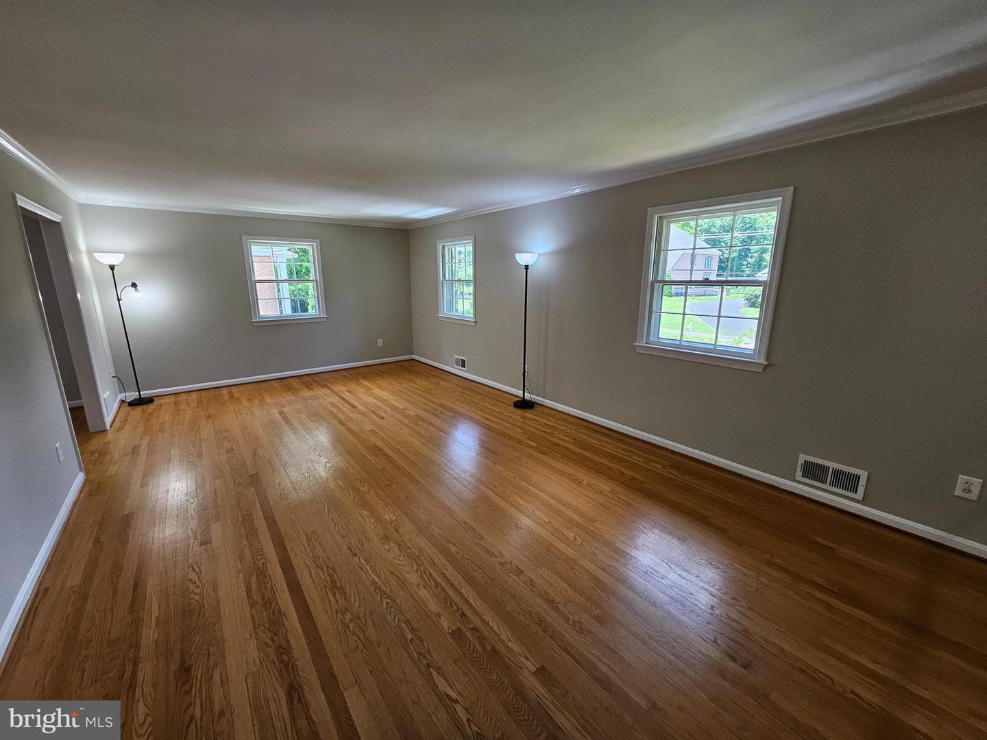 2403 SHERWOOD HALL LN, ALEXANDRIA, Virginia 22306, 4 Bedrooms Bedrooms, ,2 BathroomsBathrooms,Residential,For sale,2403 SHERWOOD HALL LN,VAFX2253520 MLS # VAFX2253520