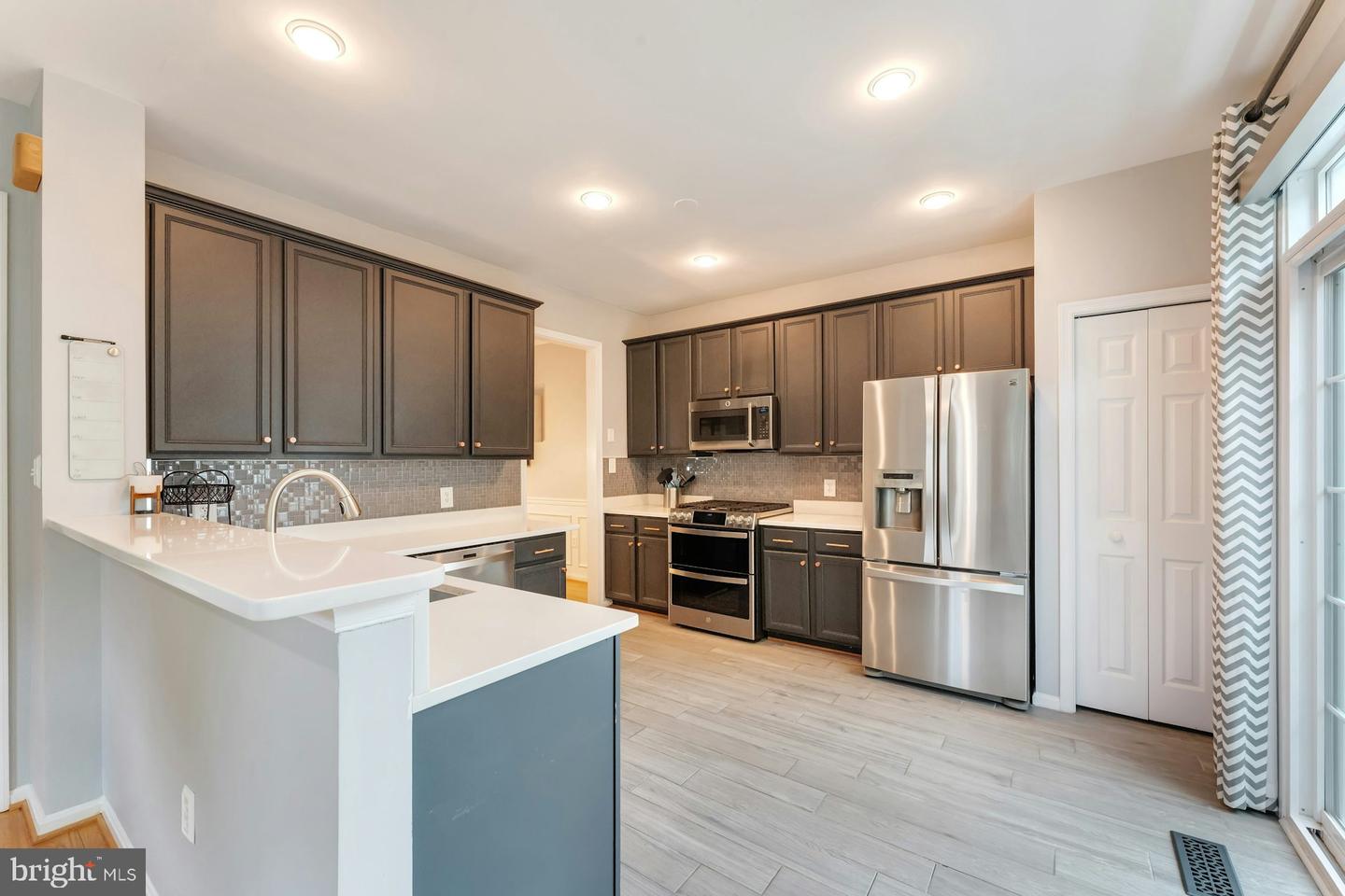 47327 ROCK FALLS TER, STERLING, Virginia 20165, 3 Bedrooms Bedrooms, ,2 BathroomsBathrooms,Residential,For sale,47327 ROCK FALLS TER,VALO2101260 MLS # VALO2101260
