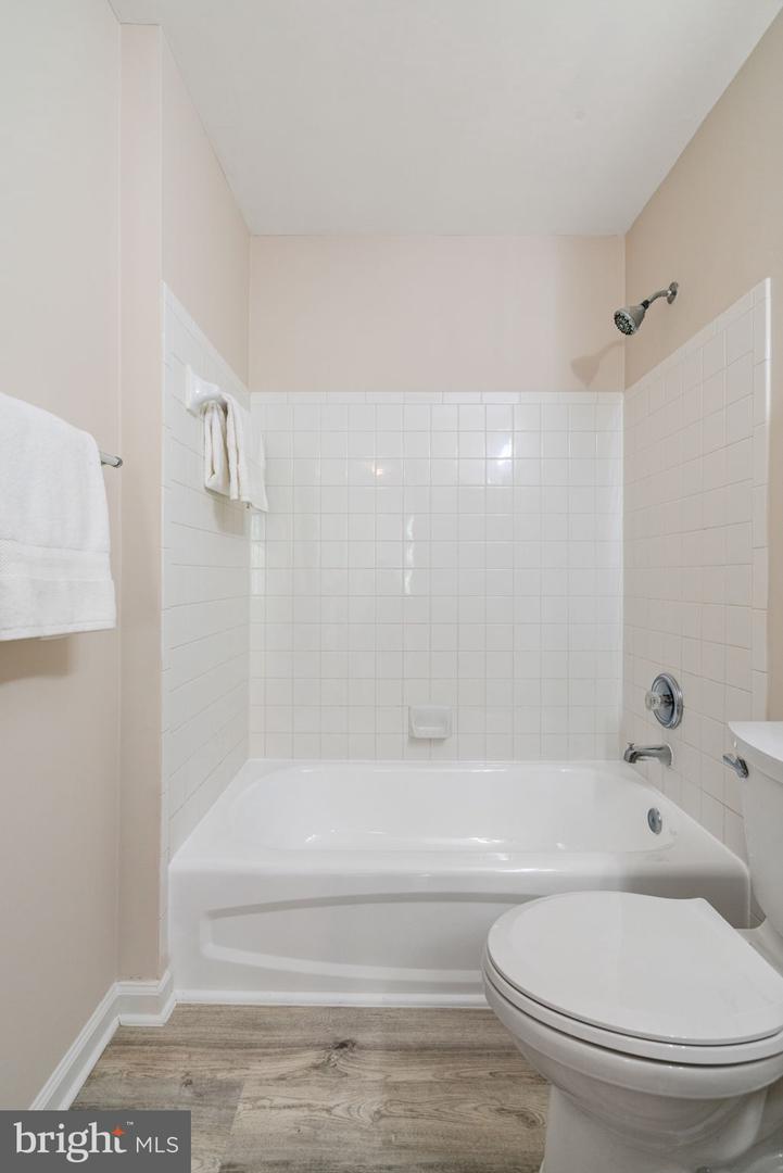 7873 CRANFORD FARM CIR, LORTON, Virginia 22079, 4 Bedrooms Bedrooms, ,2 BathroomsBathrooms,Residential,For sale,7873 CRANFORD FARM CIR,VAFX2253692 MLS # VAFX2253692