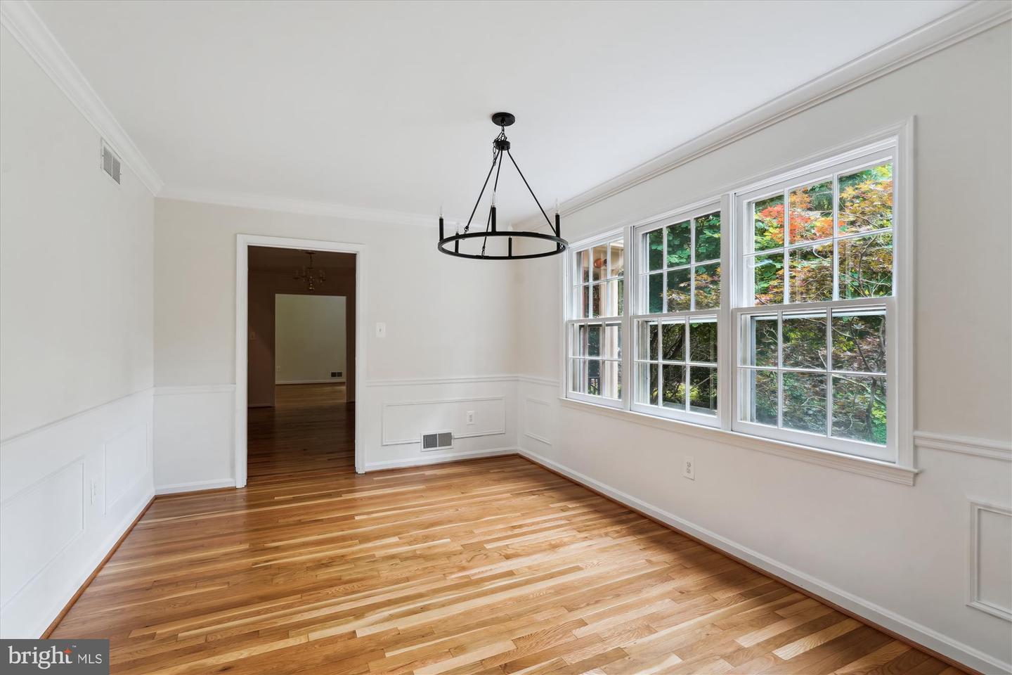 7621 BURFORD DR, MCLEAN, Virginia 22102, 5 Bedrooms Bedrooms, ,3 BathroomsBathrooms,Residential,For sale,7621 BURFORD DR,VAFX2253832 MLS # VAFX2253832
