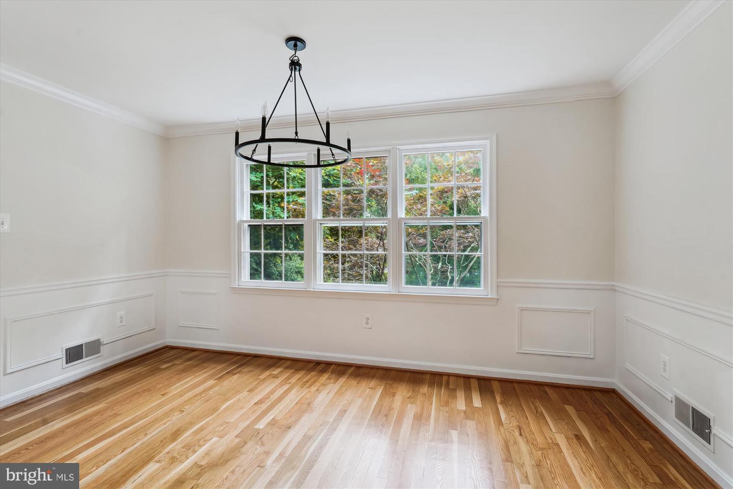 7621 BURFORD DR, MCLEAN, Virginia 22102, 5 Bedrooms Bedrooms, ,3 BathroomsBathrooms,Residential,For sale,7621 BURFORD DR,VAFX2253832 MLS # VAFX2253832