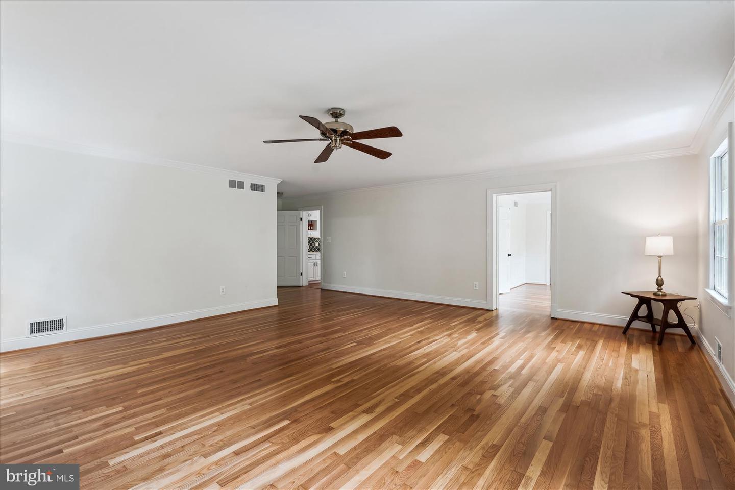 7621 BURFORD DR, MCLEAN, Virginia 22102, 5 Bedrooms Bedrooms, ,3 BathroomsBathrooms,Residential,For sale,7621 BURFORD DR,VAFX2253832 MLS # VAFX2253832